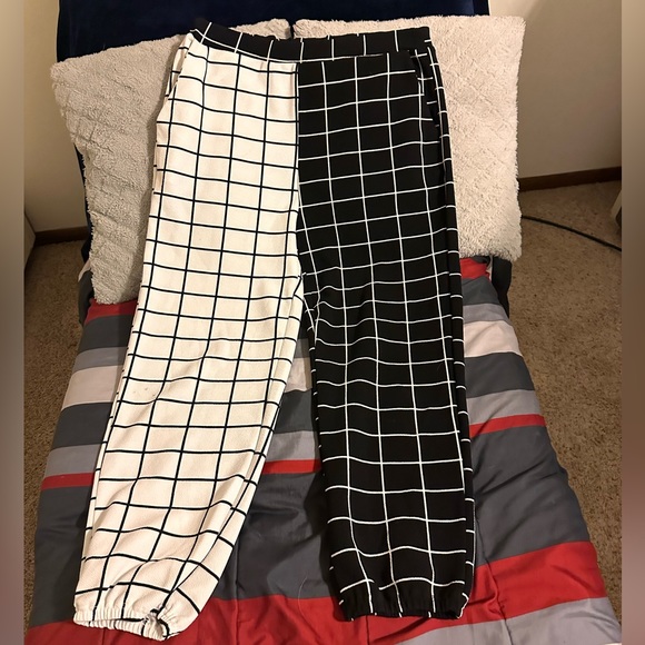 Black and white plaid pants - Picture 1 of 3